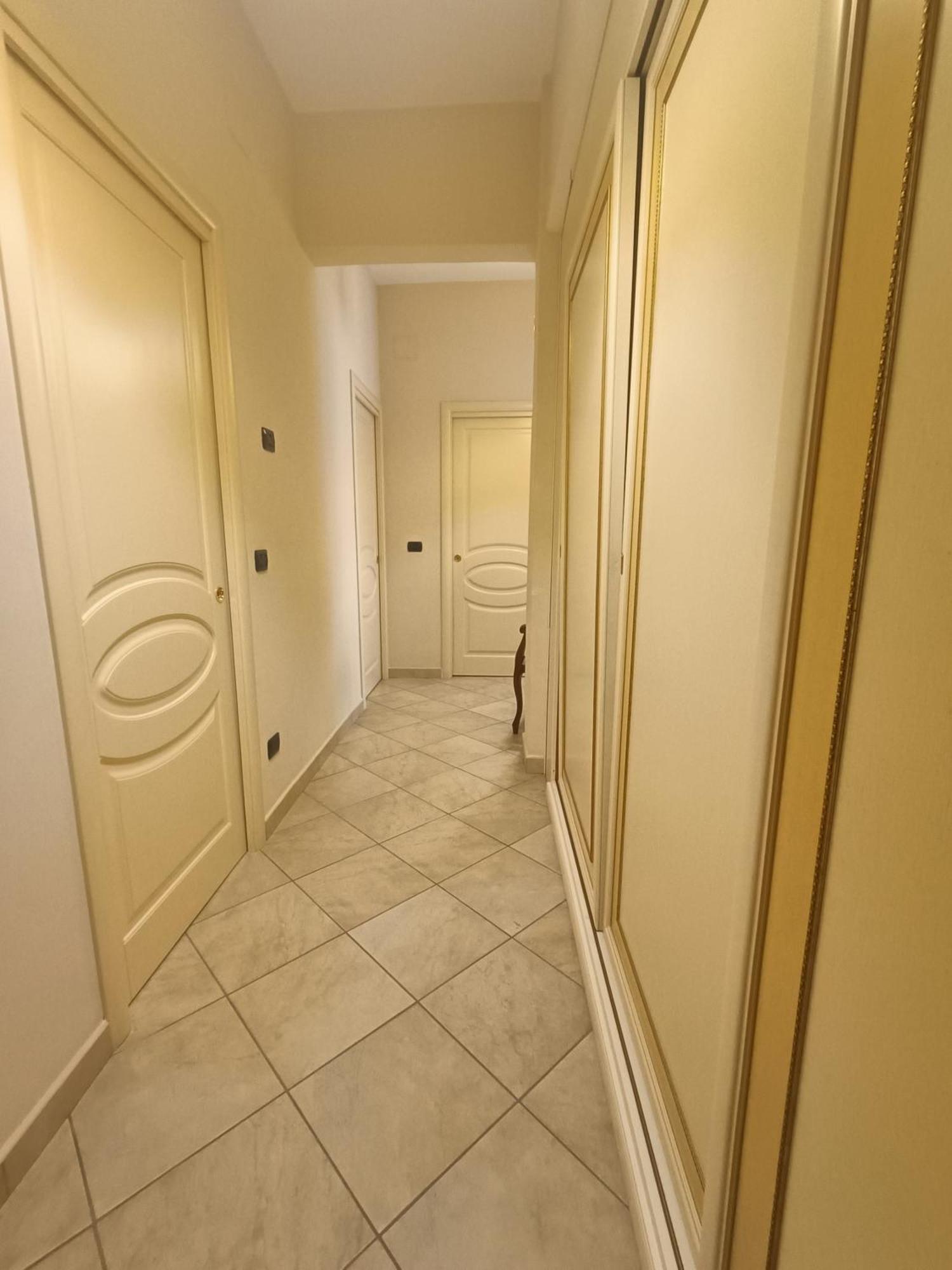 Central Apartment Castellammare di Stabia Esterno foto